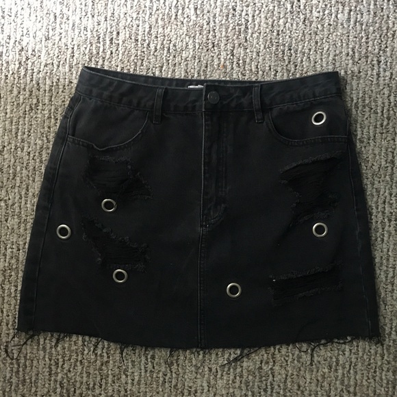 Forever21 distressed denim mini skirt with eyelets - Picture 1 of 4